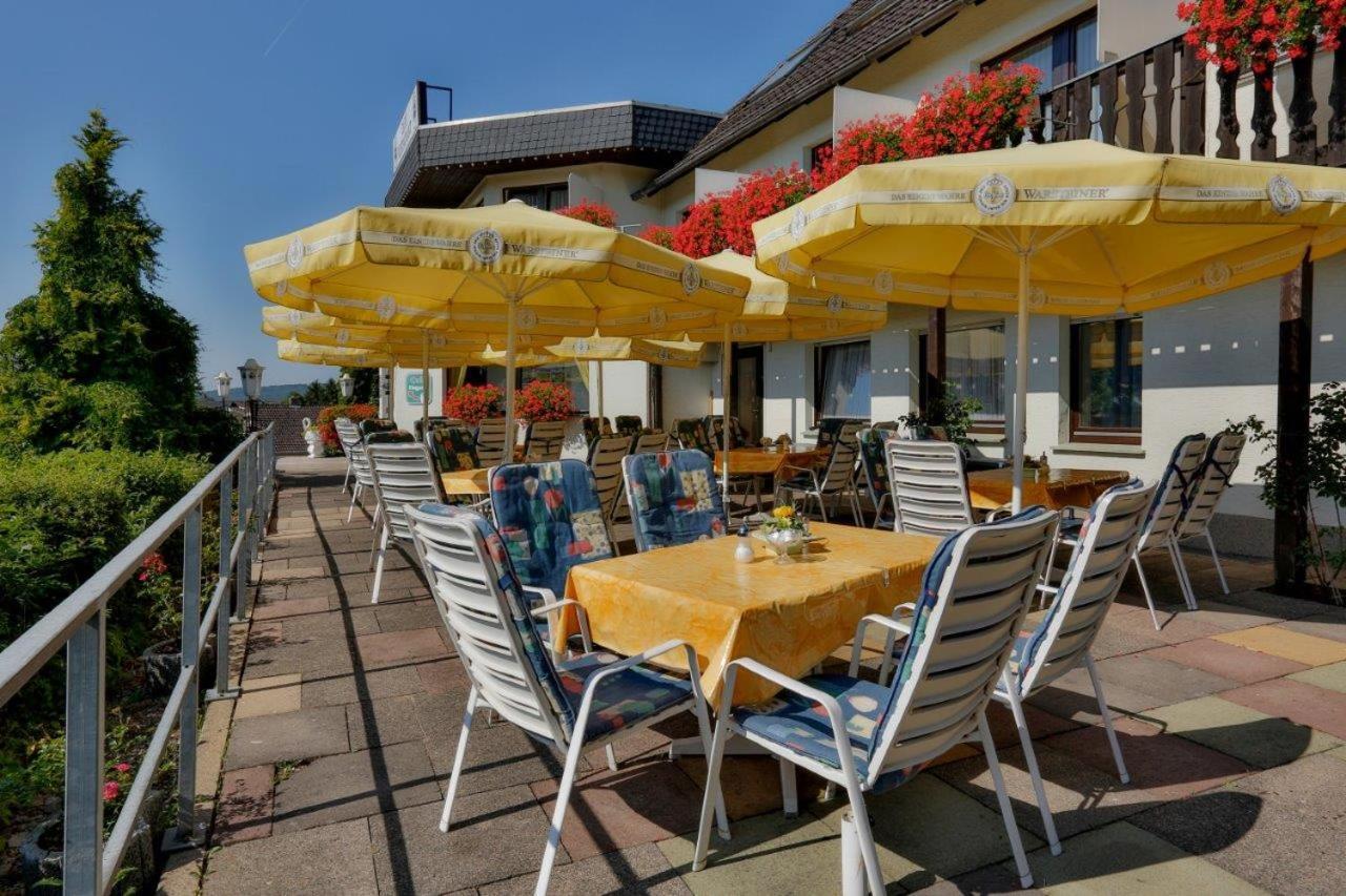 Themen Hotel Terrassen Cafe Бад-Мюндер-ам-Дайстер Экстерьер фото